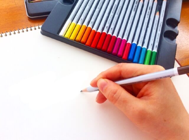 色鉛筆の塗り方の画像